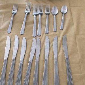 Stainless flatware 15 pc